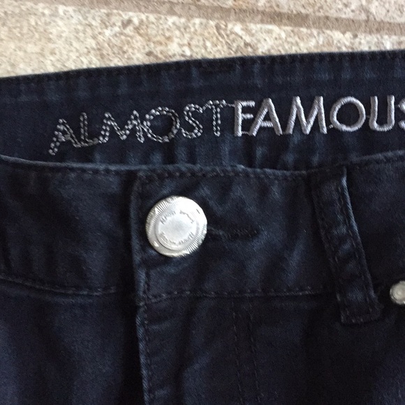 Jeans - Picture 2 of 4